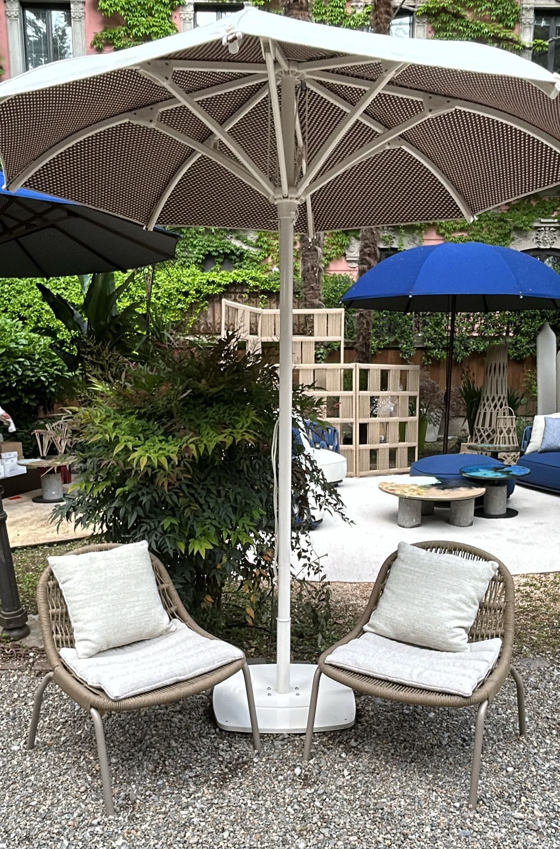 parasol as an architectural feature
