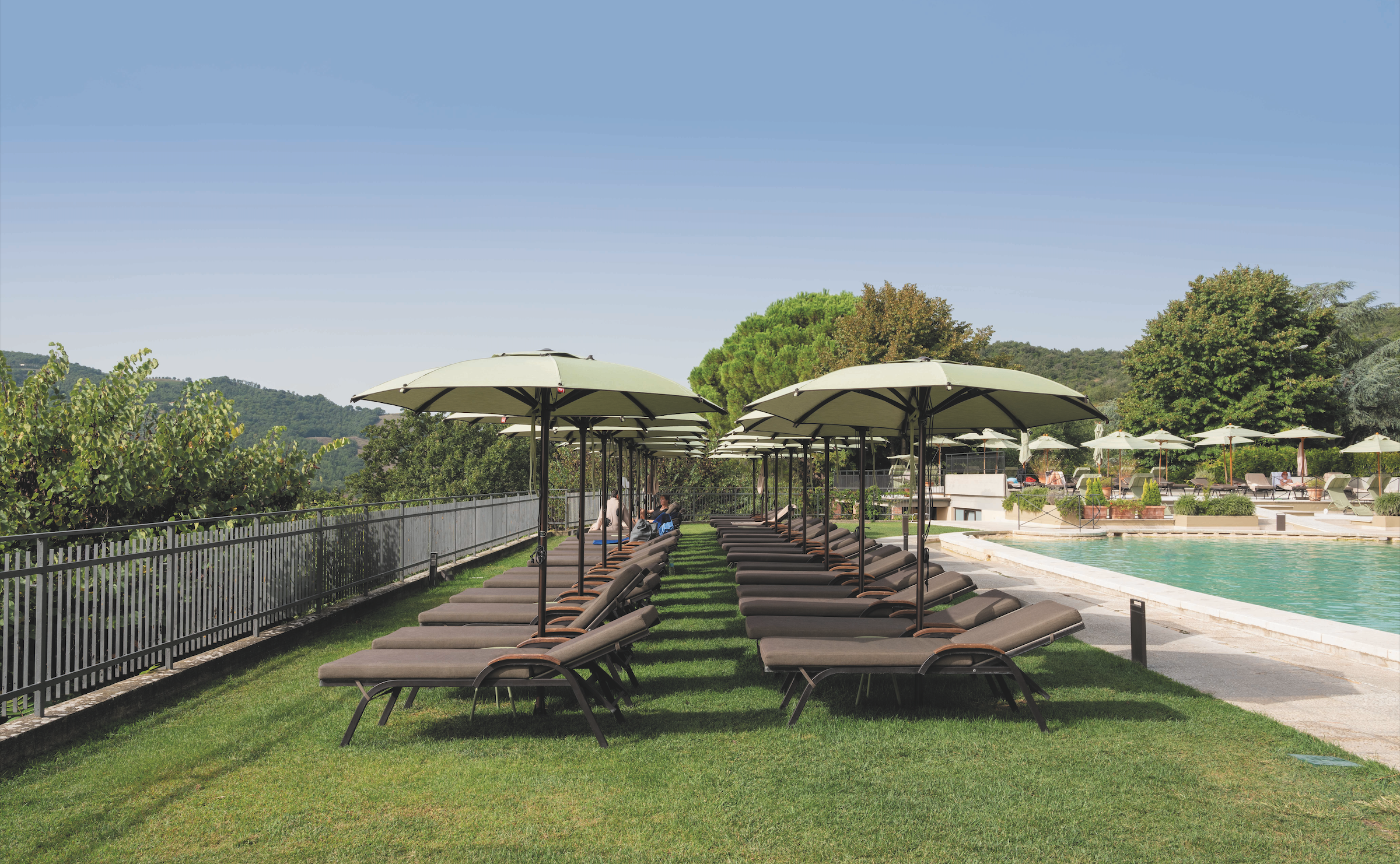 bay by poggesi compact parasol outdoor